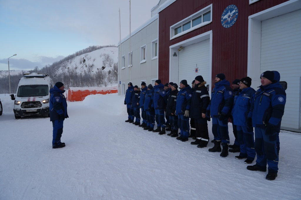 Построение персонала Мурманского филиала АТЦ Росатома