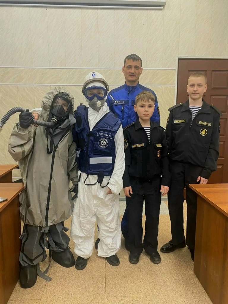 Юнармия на практике с СИЗ