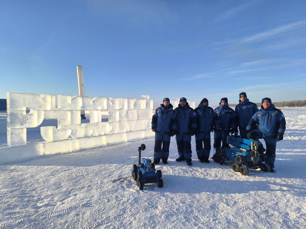Водолазы Нововоронежского филиала АТЦ Росатома - Русский лед